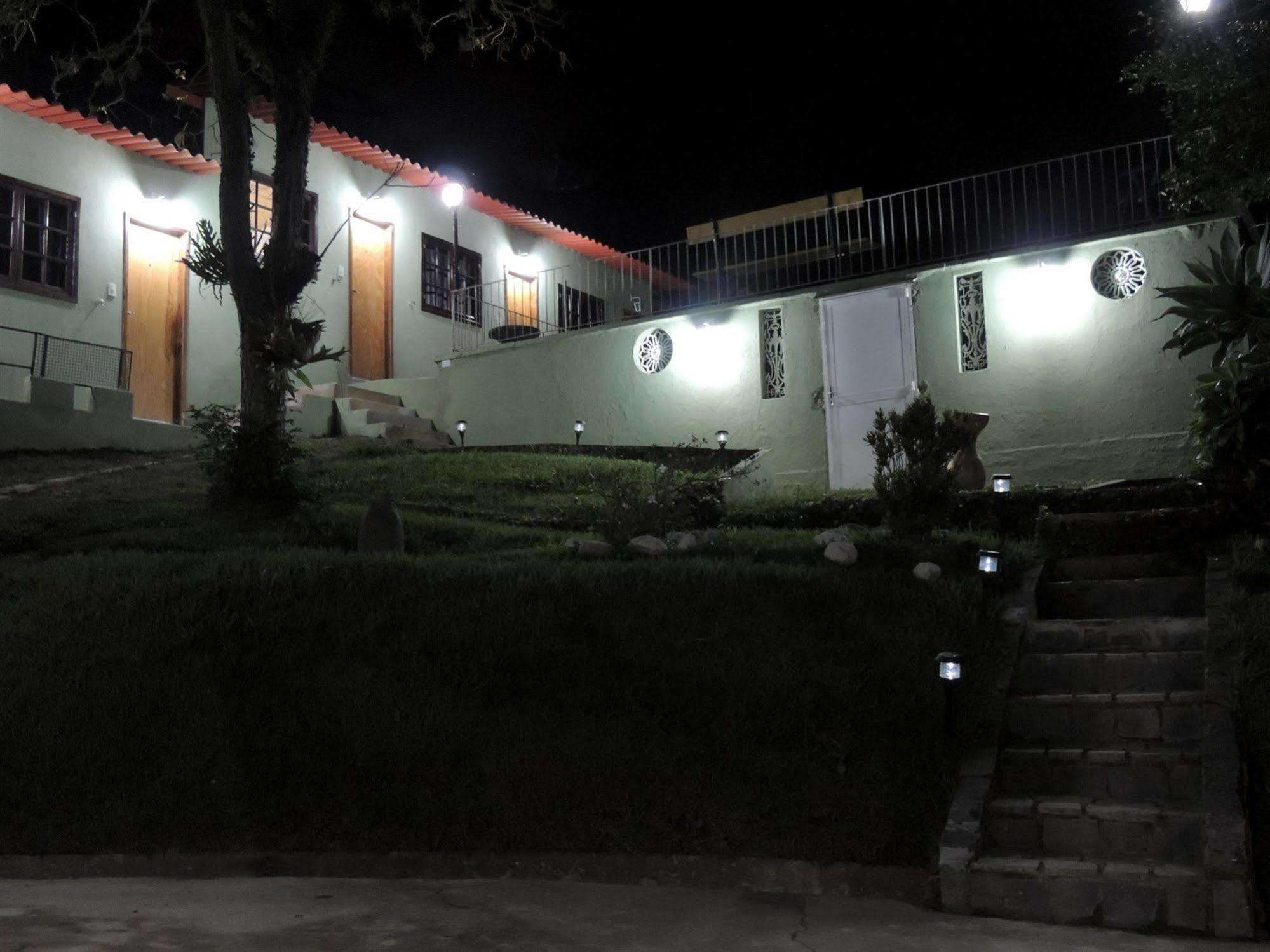 Pousada Xato Miguel Pereira Exterior foto